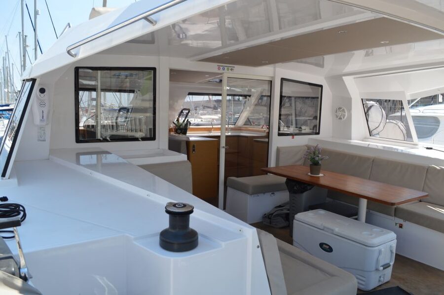 Barcelona: Private Catamaran Sailing with Drinks and Snacks - Drinks and snacks that keep the outing easy