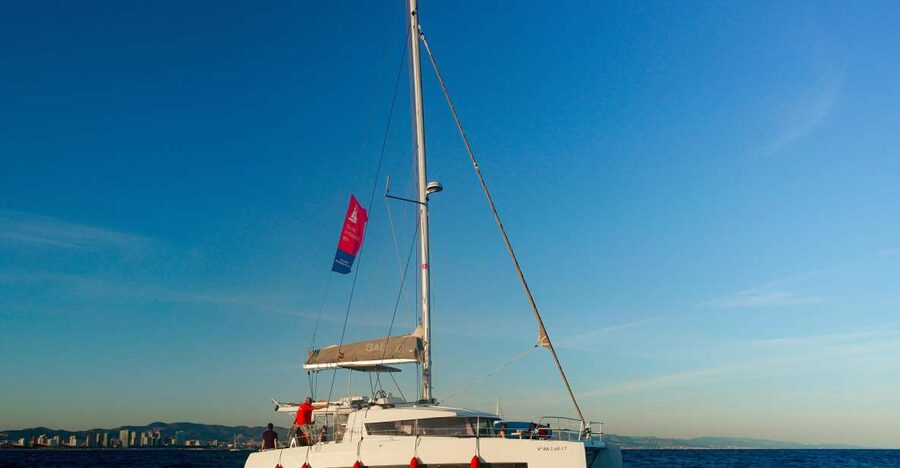 Barcelona: Private Catamaran Sailing with Drinks and Snacks - Who should book this catamaran?
