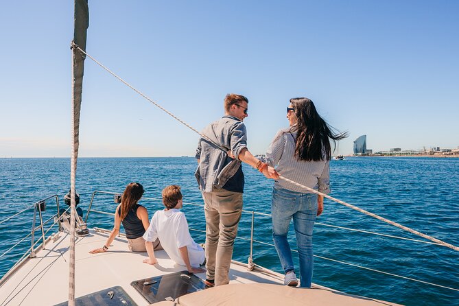 Barcelona: Private Sailing cruise with drinks & snacks - Snacks, Drinks, and the Sunset Toast