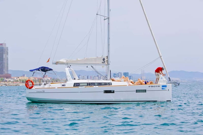 Barcelona: Private Sailing Trip with Drinks & Snacks (max 9) - A private outing that suits different groups
