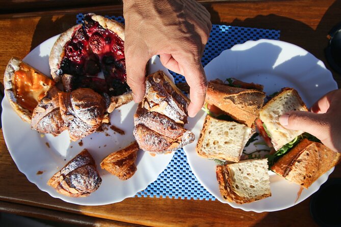 Barcelona Sailing Experience: Spanish Tapas and Premium Open Bar - Practical details that can save you trouble