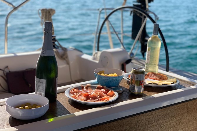 Barcelona Sailing: Light Snacks & Open Bar with Private Option - Heading out for the skyline views