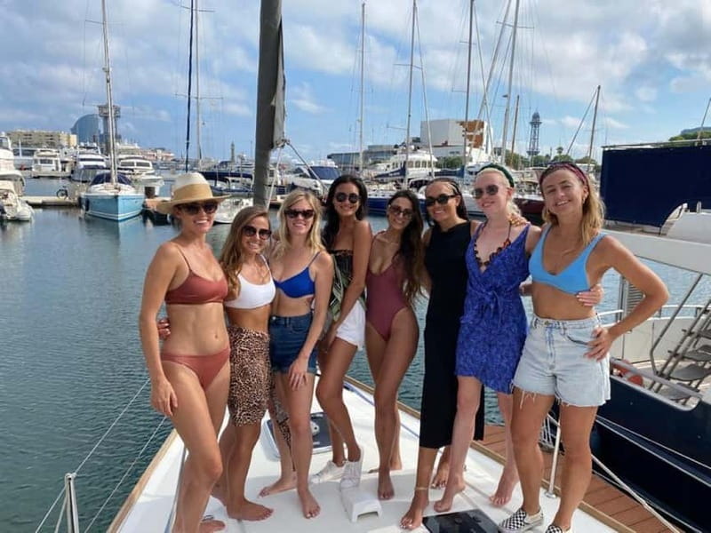 Barcelona: Sailing Tour + Food, Drinks, Swim & Sunset Option - Who should book this yacht trip?
