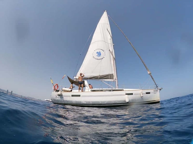 Barcelona: Sailing Tour + Food, Drinks, Swim & Sunset Option - The crew makes the difference