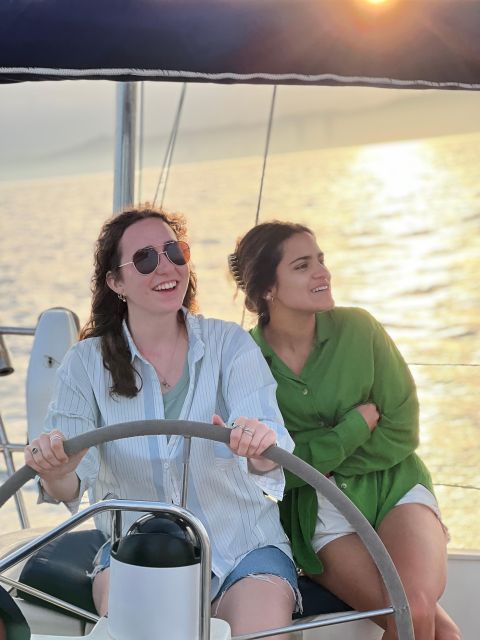Barcelona: Sailing Tour with a Glass of Cava - Key points at a glance