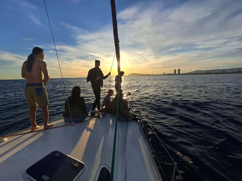 Barcelona: Sailing Tour with Drinks and Snacks - Drinks, snacks, and the return toward the harbour