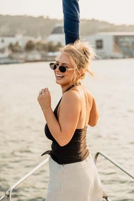 Barcelona: Sailing Tour with Young Local Captain & Drinks - Choosing your departure time and preparing well