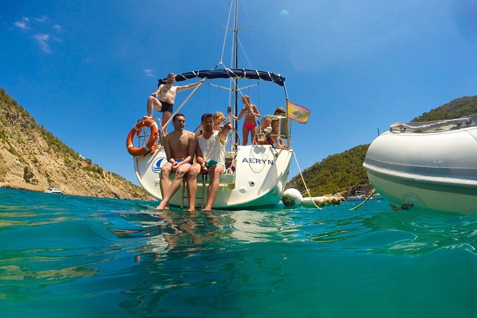 Barcelona Small Group Sailing with Snacks and Cava - Barcelona from offshore: the city’s best-known sights