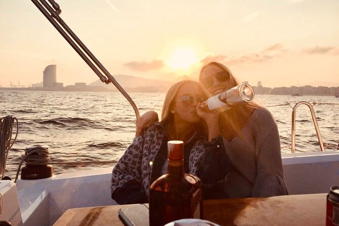 Barcelona Sunset Private Sailing & Live Spanish Guitar & open Bar - Port Vell and Barcelona’s old harbor