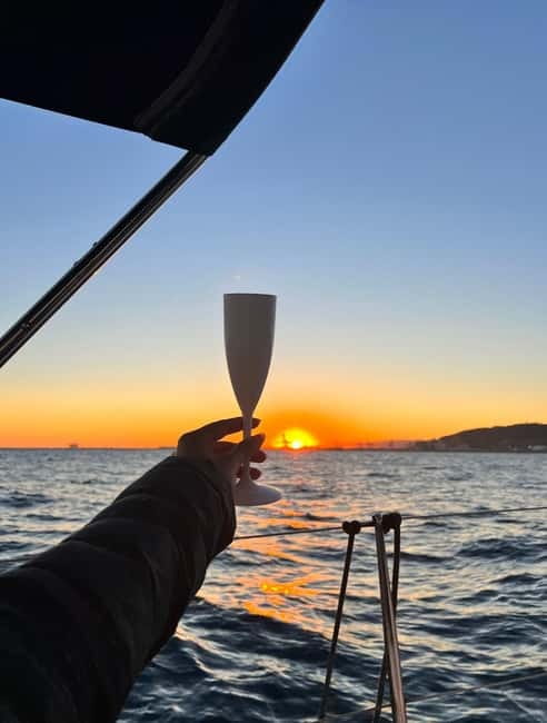Barcelona: Sunset Sailboat Cruise with Open Bar and Snacks - Key points to know before you book