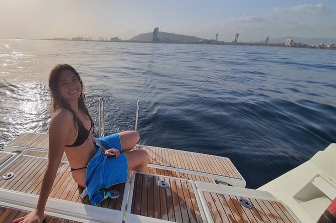 Barcelona Sunset Sailing Cruise from Port Olímpic with Open Bar - At a glance