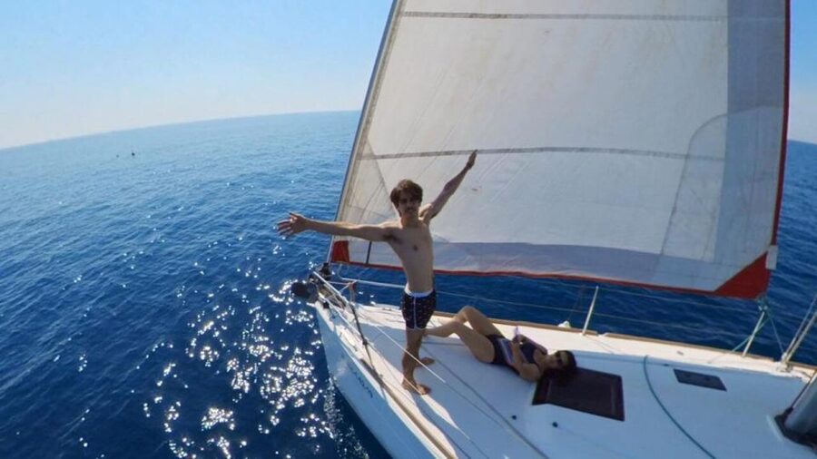 Barcelona: Sunset Sailing Experience with Snacks and Cava - Practical details that make the trip smoother