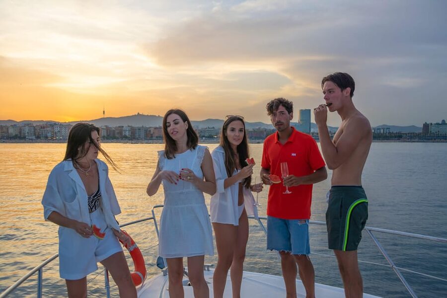 Barcelona: Sunset sailing in yatch with wine and snacks - The view from the Mediterranean