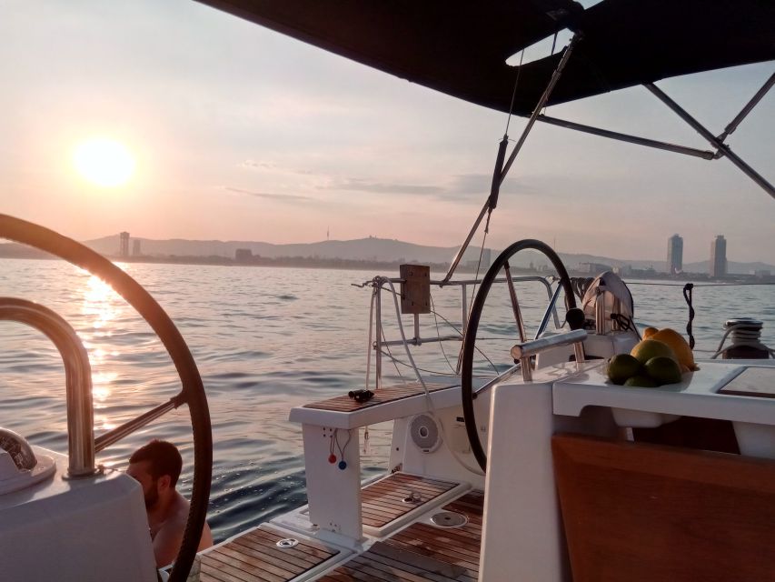 Barcelona: Sunset Sailing Tour with Open Bar & Snacks - Marina Port Vell and the return toward sunset