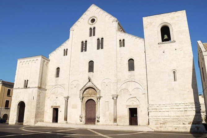 Bari sailing cruise in search of dolphins - Key points before you book