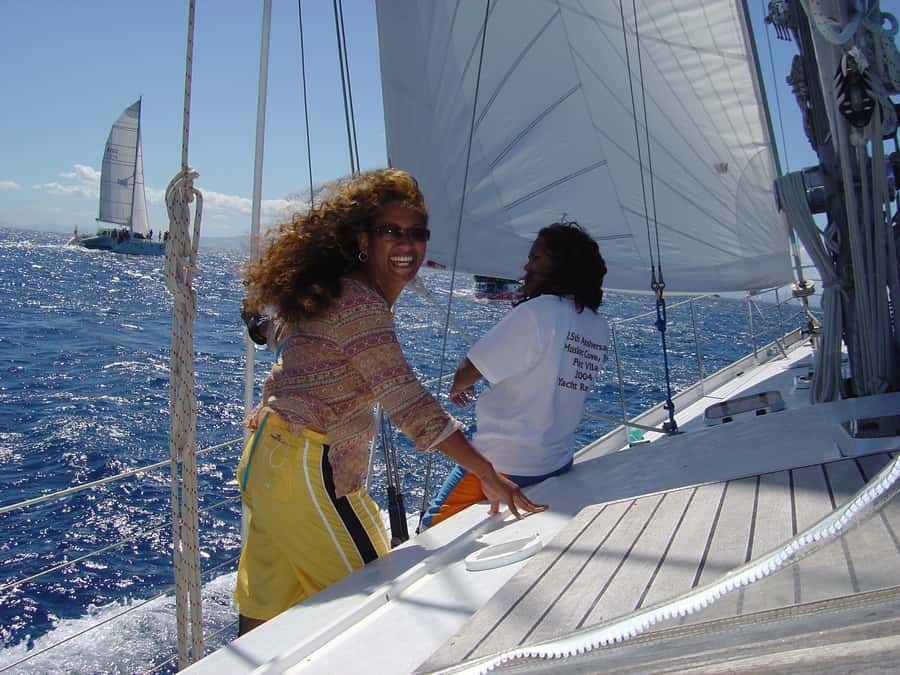 Bay of Islands: Awesome Day Sailing Tour with Island Stop - Six hours among cliffs, caves, and old lava flows