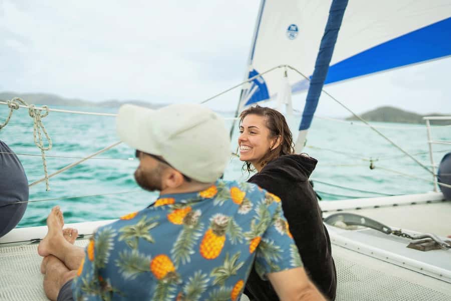 Bay of Islands: Day Sailing Cruise with Island Stop & Lunch - Lunch Back Aboard, With Useful Dietary Choices