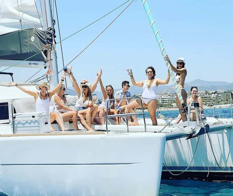 Benalmádena: Sailing & Dolphin Watching with Snacks/Drinks - Sailing under canvas, or running on the motor