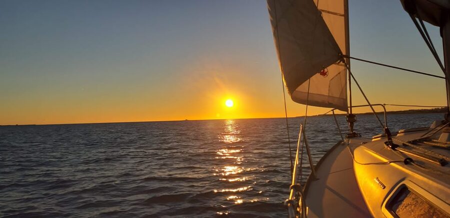 ⛵Bluemotion Lisbon⛵: Sunset sailing tour in Tagus River - Why two hours on the Tagus works so well