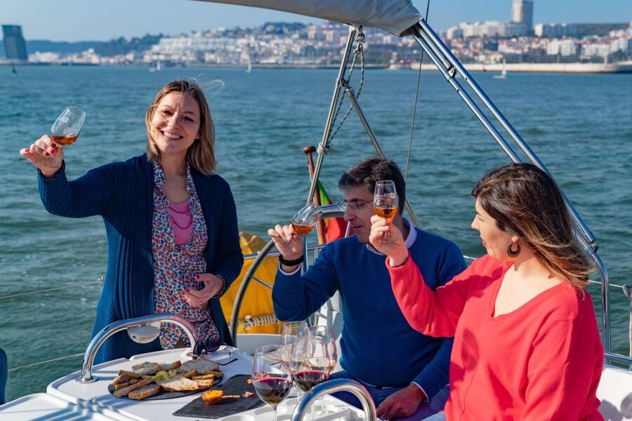 ⛵Bluemotion Lisbon⛵: Wine tasting w/ Sommelier on a sailboat - Christ the King and the 25 de Abril Bridge