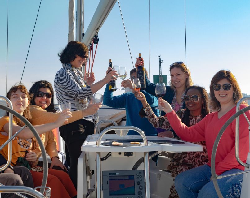 ⛵Bluemotion Lisbon⛵: Wine tasting w/ Sommelier on a sailboat - The weather question: bring more than sunglasses