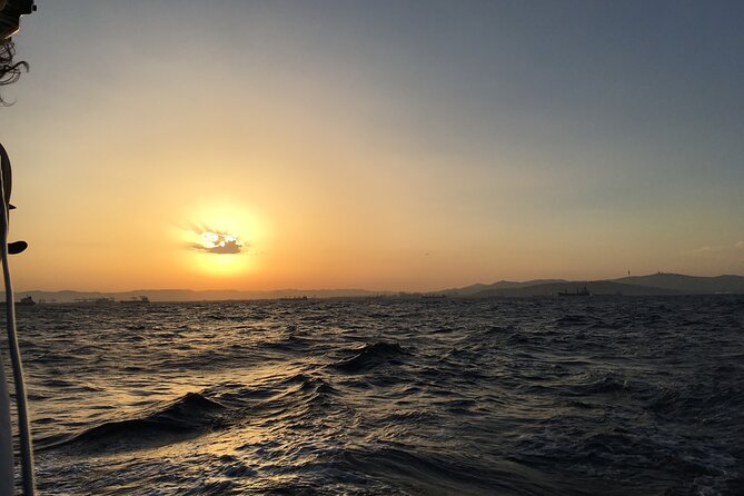 Boat Tour with Drink and Picoteo, Barcelona - Key things to know before you book