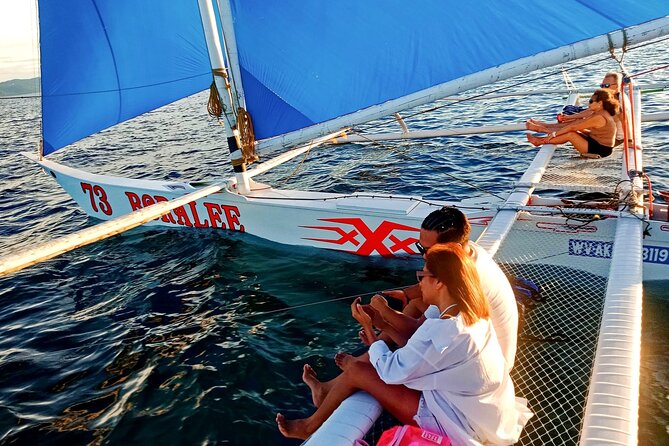 Boracay: Paraw Sailing - Meeting the boat near Astoria Boracay