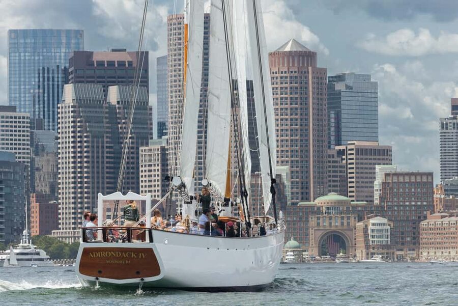 Boston: Downtown Harbor Sailing Cruise - How to make the most of the 90 minutes or two hours