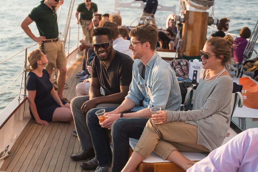Boston: Harbor Champagne Sunset Sail from Rowes Wharf - Drinks, picnics, and the champagne question