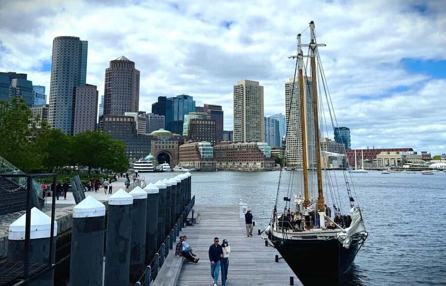 Boston: Tall Ship Harbor Sail - How the 90 minutes feel