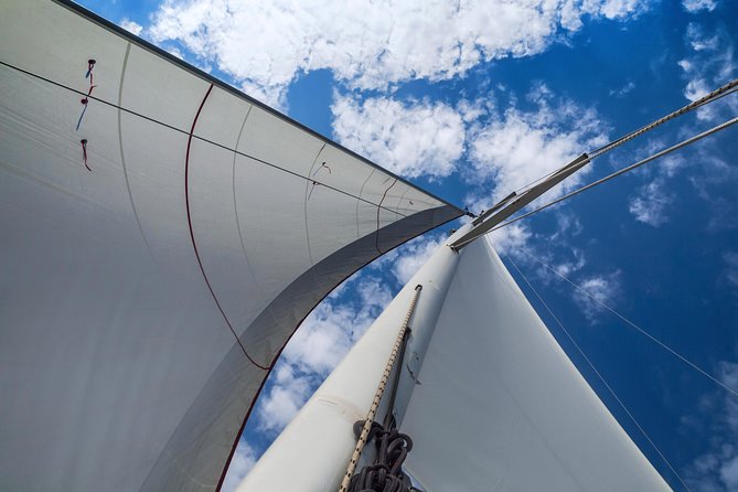 Brac Island One-Day Trip with the Sailboat Nana - Private Tour - The return sail to Omiš