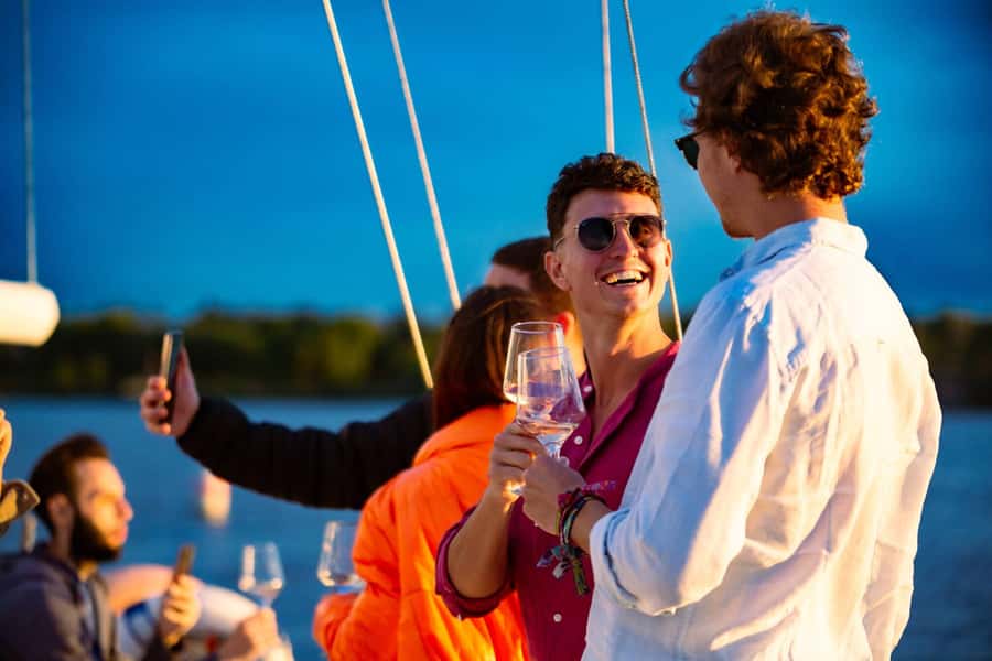 Buenos Aires Sailing Tour with Wine Tasting - Key points to know before booking