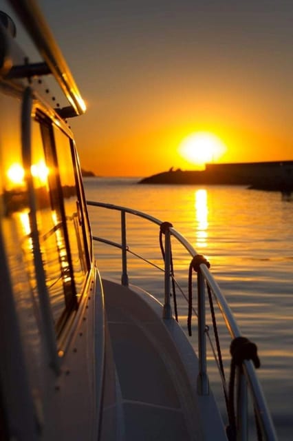 Cabo de Gata Natural Park: Sunset Sailing Tour with Cava - Returning with the bimini top and stereo
