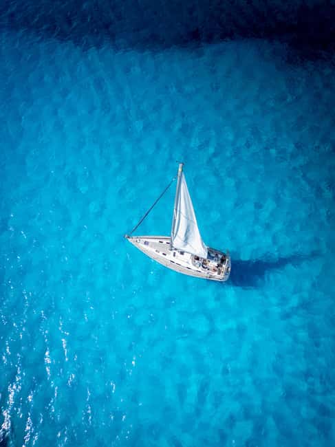 Cagliari: Mari Pintau Sailing Trip with Lunch & Snorkeling - A Sardinian lunch served on board