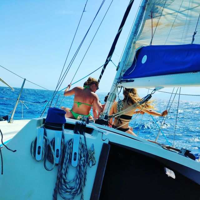 Cagliari Sailing Boat Tour with Snorkeling and Drink - Why this small sailing boat works so well
