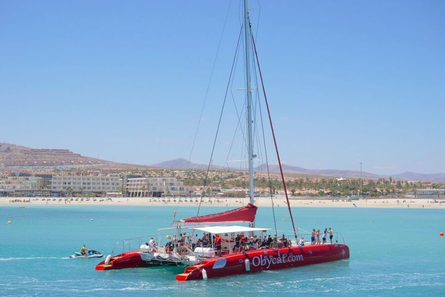 Caleta de Fuste: Catamaran Sailing Experience - Pozo Negro Bay and the swimming stop