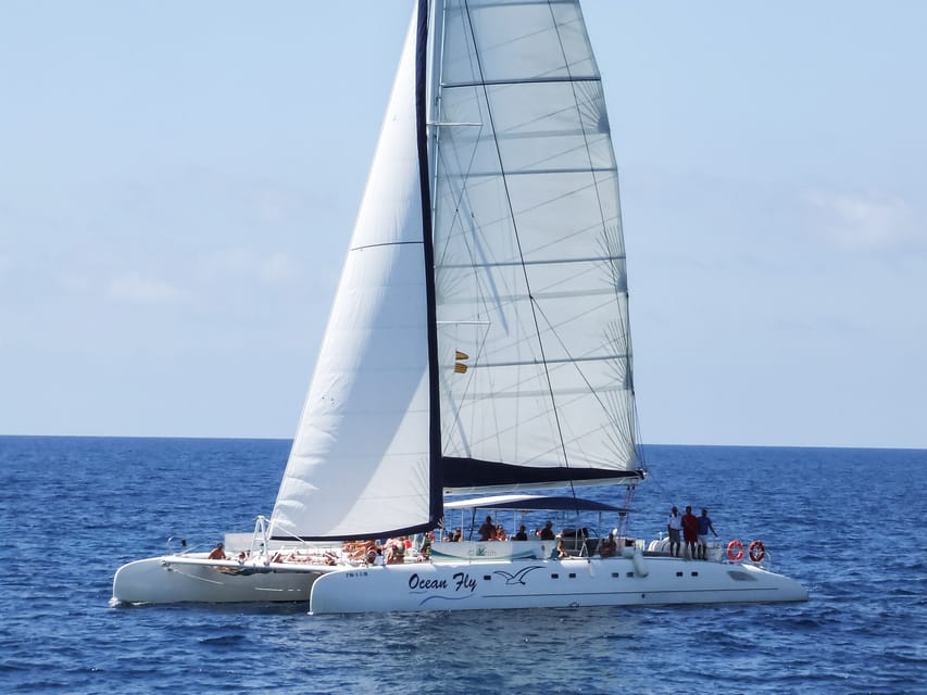 Cambrils: Costa Daurada Sail Catamaran Cruise - How crowded is the catamaran?
