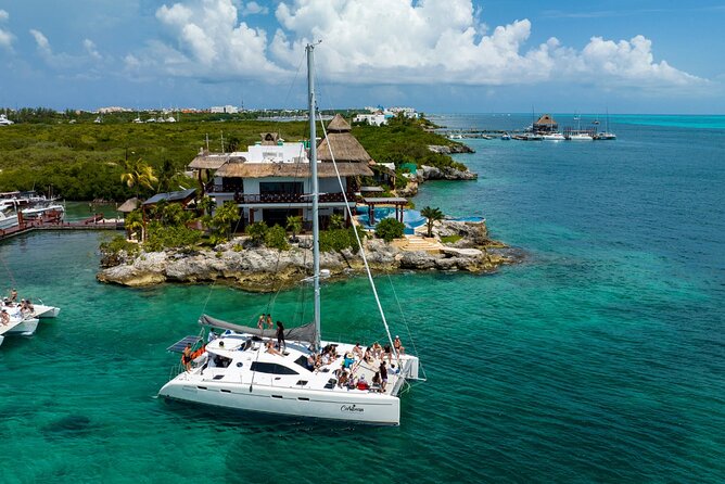 Cancun Catamaran: Sail to Isla Mujeres + Buffet & Drinks - The snorkeling stop and what to expect