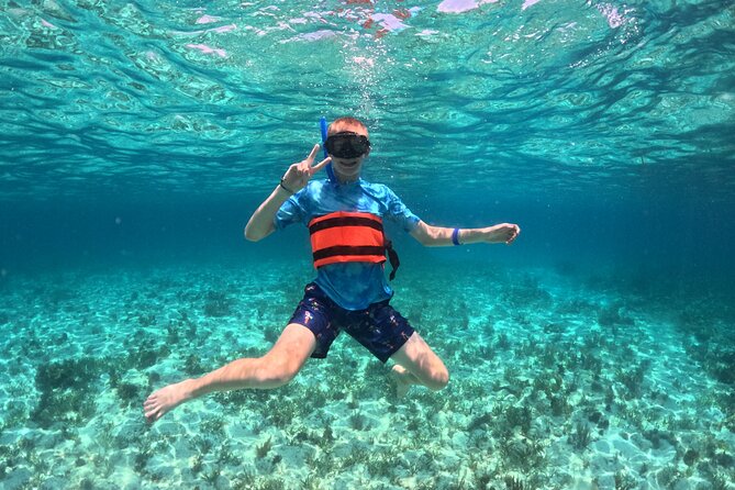 Cancun Catamaran: Sail to Isla Mujeres + Buffet & Drinks - Arriving at Isla Mujeres