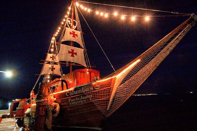 Cancun Lagoon Sunset Sailing Trip aboard classic Galeón with Dinner and Free bar - Dinner Choices, Lobster, and Dessert