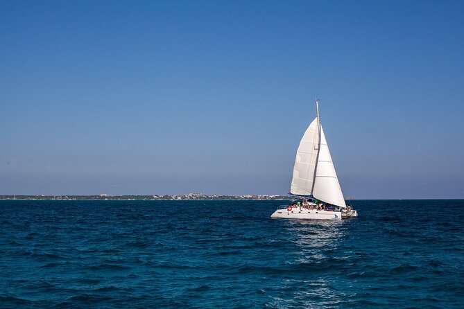 Cancun Sailing Catamaran Islas Mujeres With Luxury Beach Club - Setting Out From Playa Tortugas