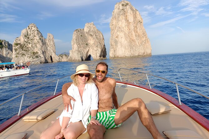 Capri Samba Boat Tour, Sail in Style by Boat. - Villa Malaparte and Capri’s Modern Side