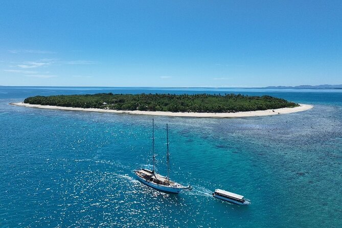 Capt Cook Cruises Super Saver Combo: Day Sail + Dinner Cruise - The 1-hour-15-minute sail to Tivua Island