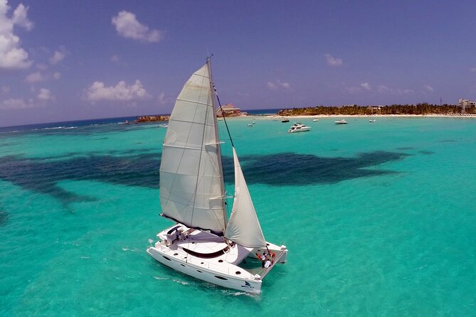 Catamaran Sail to Isla Mujeres with all inclusive from Cancun or Riviera Maya - What this Cancun to Isla Mujeres day is really like