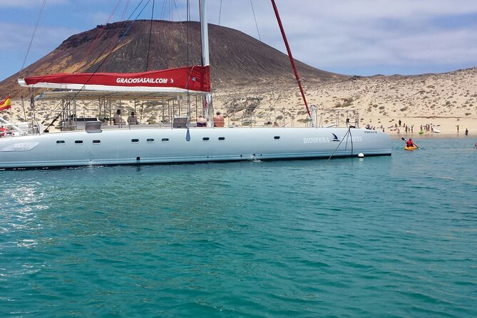 Catamaran Sailing Day To La Graciosa with Lunch - Lunch, snacks, and the open bar