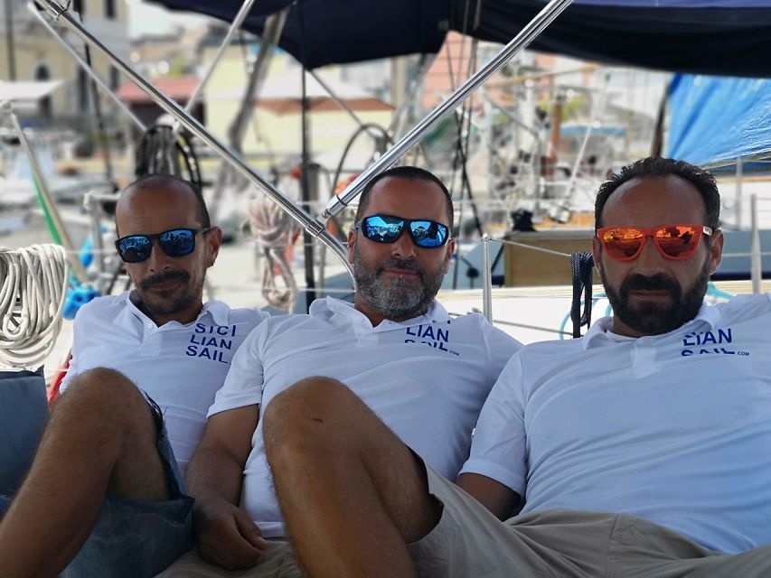 Catania: Coastline Sailing Trip with Aperitif and Prosecco - How the three hours usually feel