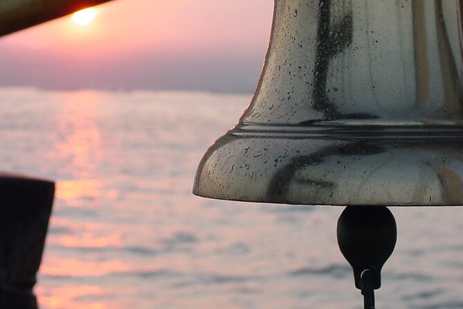 Classic Key West Schooner Sunset Sail with Full Open Bar - The sunset route around Mallory Square and Fort Zachary Taylor