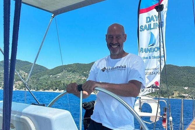 Day sailing Skiathos Skopelos with lunch on Rainbow yacht - Why the boat atmosphere matters