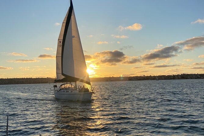 Deluxe Sunset & Day Sail Small Group - Leaving Harbor Island for golden hour