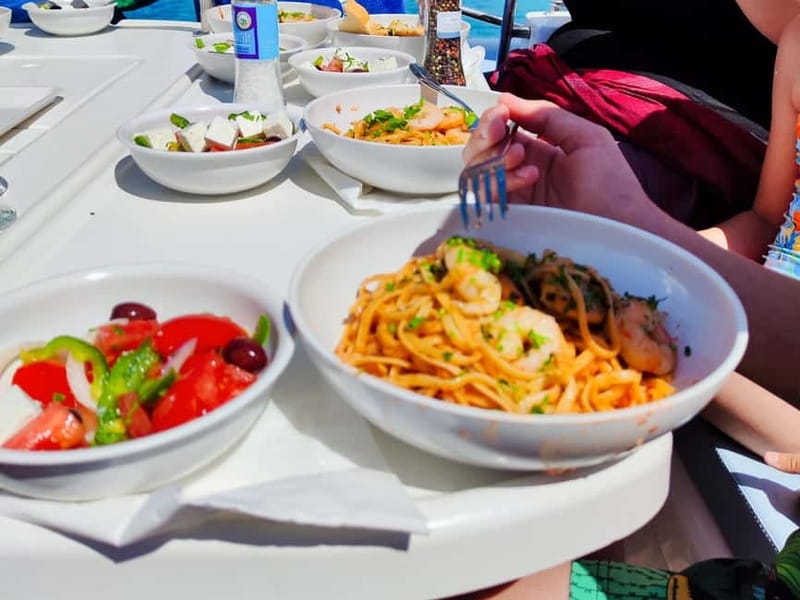 Dia Sailing Cruise With All-inclusive Meal And Drinks - Day Cruise or Sunset Cruise?